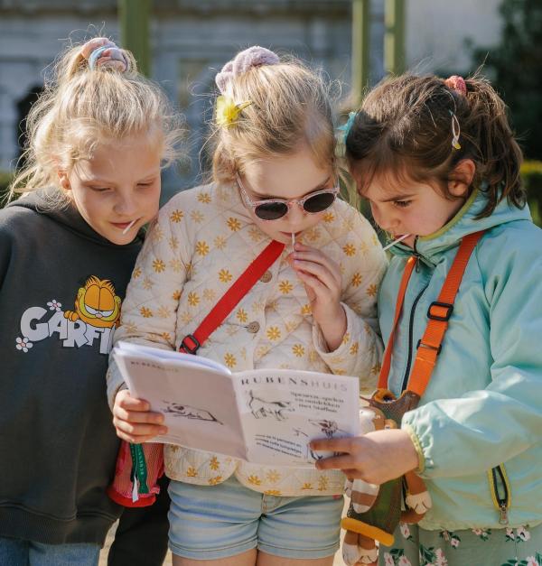 Kinderen op speurtocht in het Rubenshuis